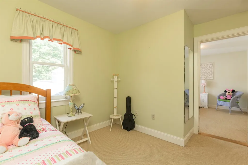 186 West Road Rye NH 03870