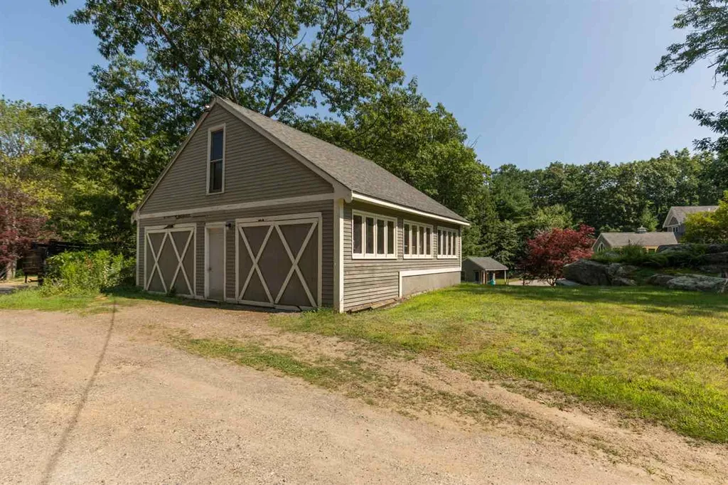 186 West Road Rye NH 03870