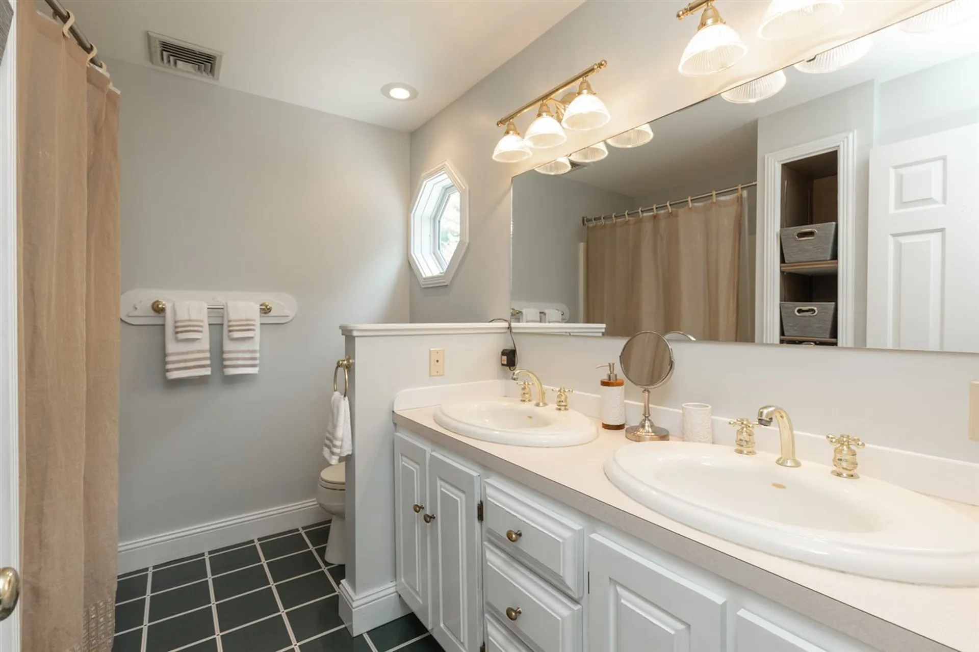 186 West Road Rye NH 03870