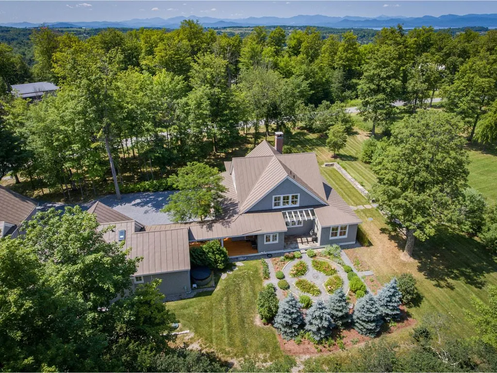 465 Autumn Hill Lane Shelburne VT 05482
