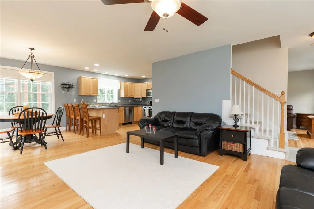 53 Shaws Lane Dover NH 03820