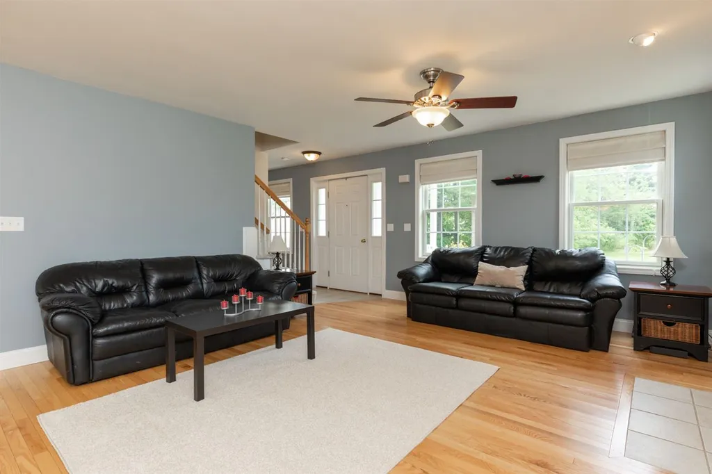 53 Shaws Lane Dover NH 03820