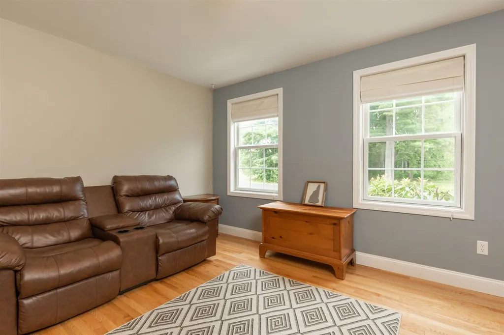 53 Shaws Lane Dover NH 03820