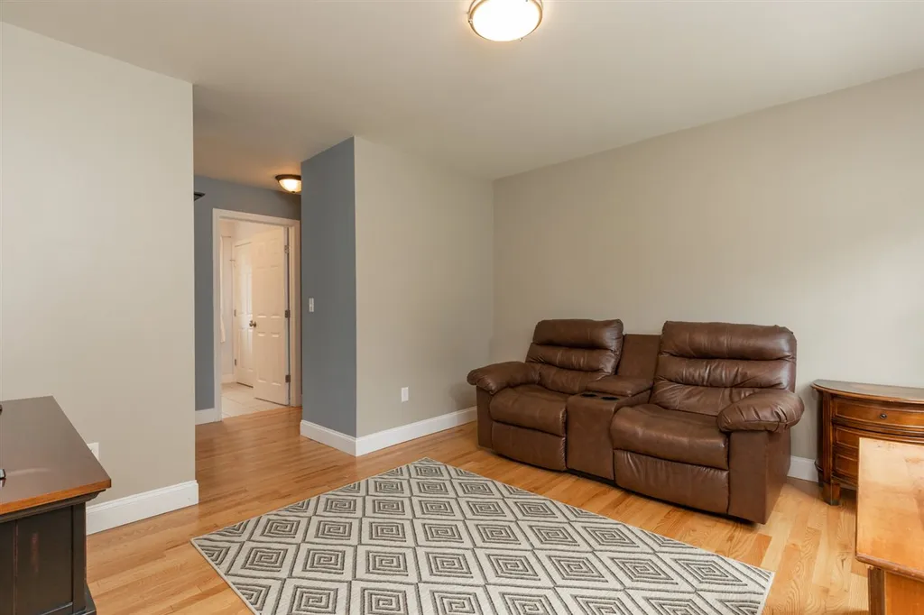 53 Shaws Lane Dover NH 03820