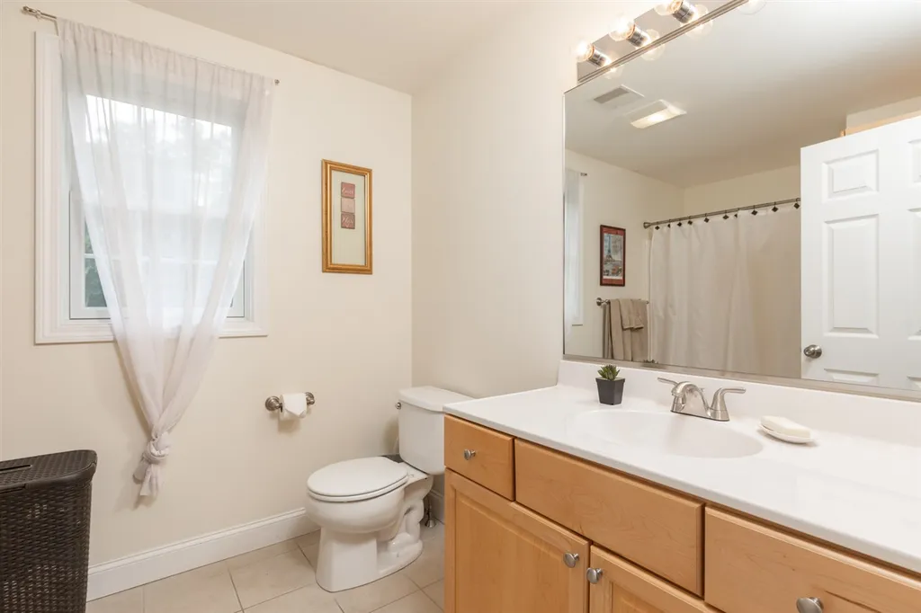 53 Shaws Lane Dover NH 03820