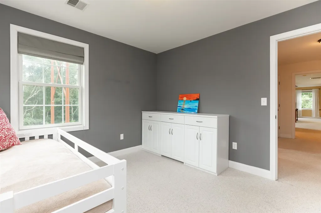 53 Shaws Lane Dover NH 03820