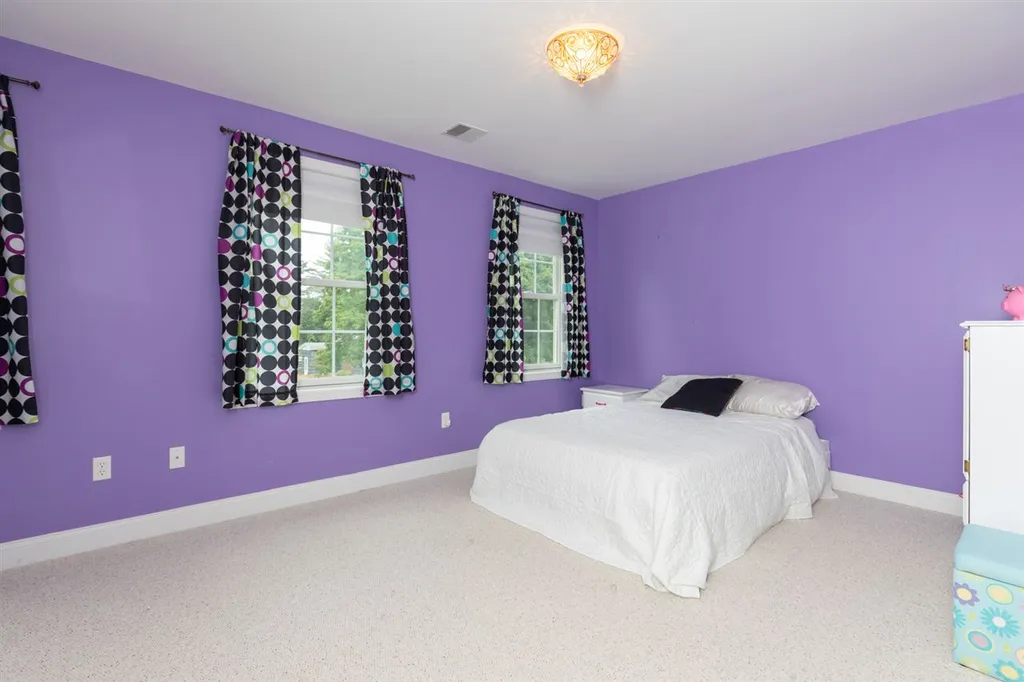53 Shaws Lane Dover NH 03820