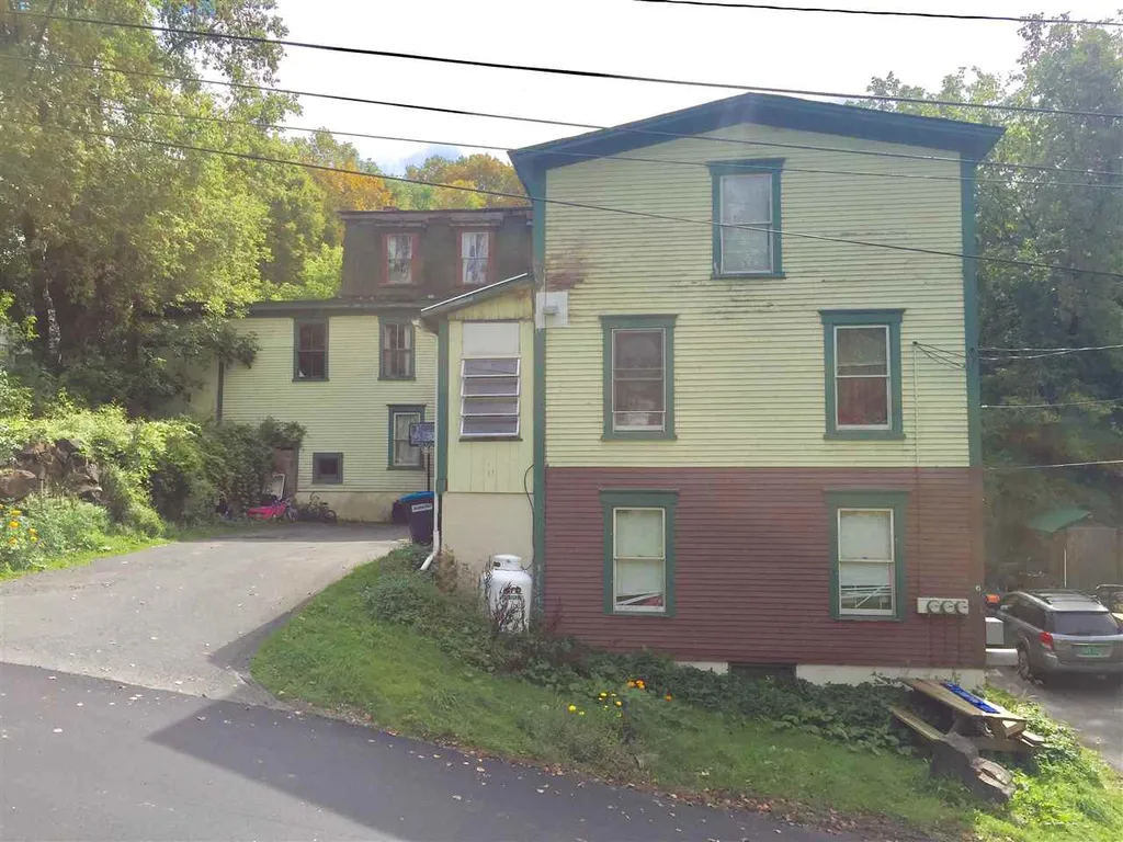 71 Marion Avenue St. Johnsbury VT 05819
