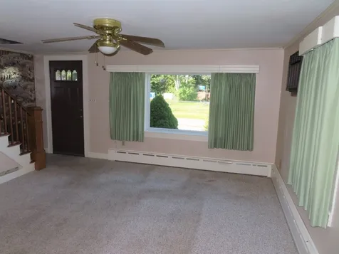 15 Hoover Street Rochester NH 03867
