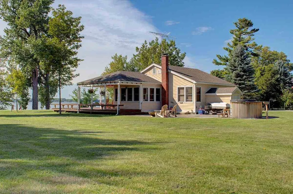 2785 West Shore Road Isle La Motte VT 05463