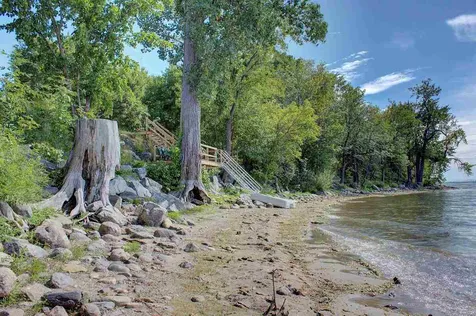 2785 West Shore Road Isle La Motte VT 05463