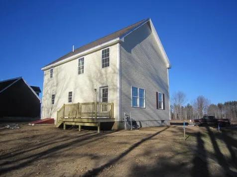 12 Carole Court Rochester NH 03868