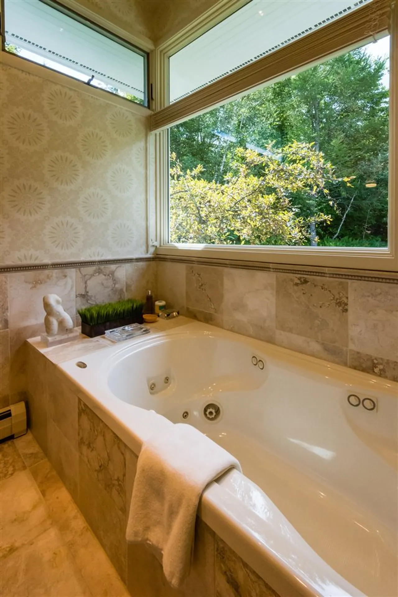 702 Mountain View Road Warren VT 05674