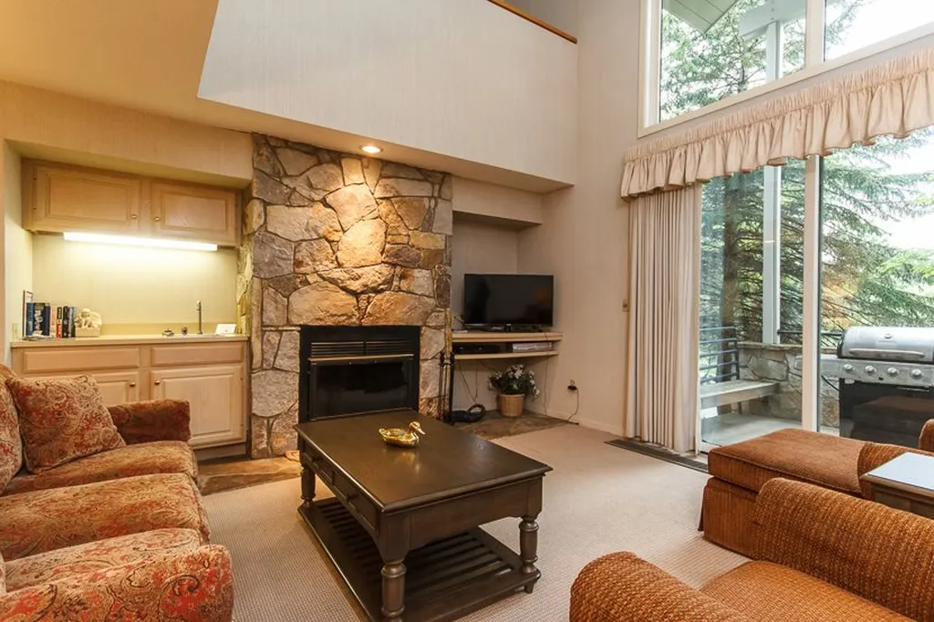 90 Founders Hill Road Stratton VT 05155