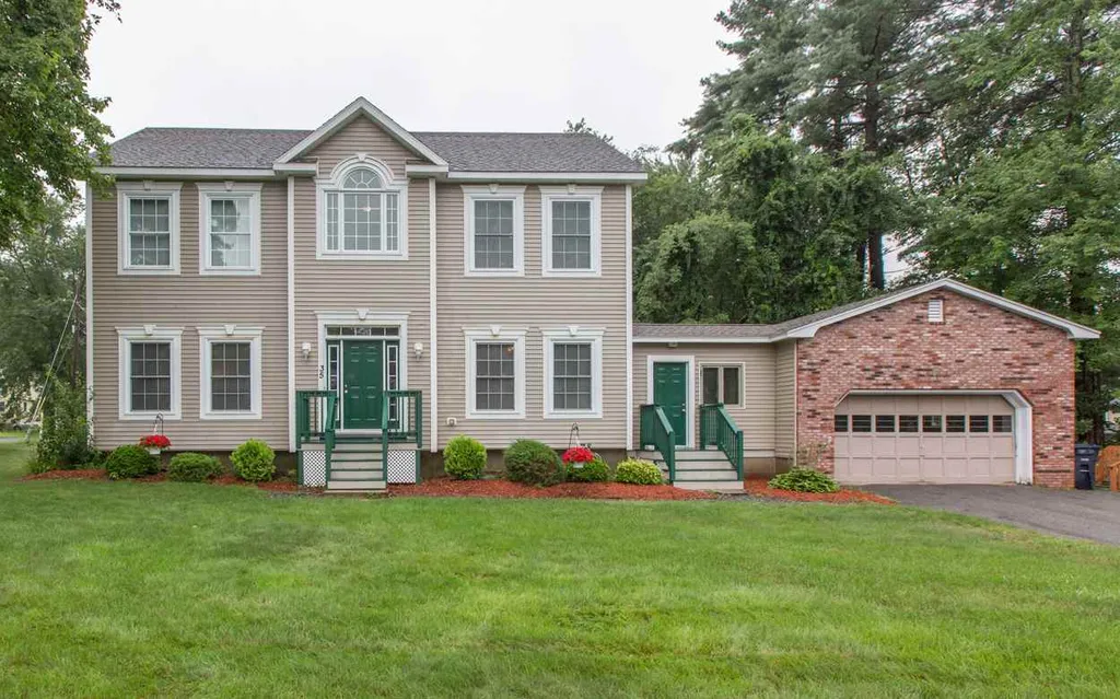 35 Colonial Drive Salem NH 03079