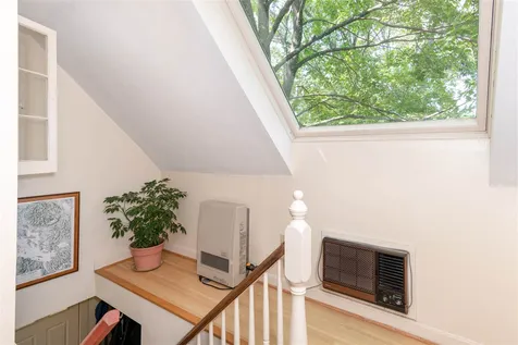 27 Belknap Street Laconia NH 03246