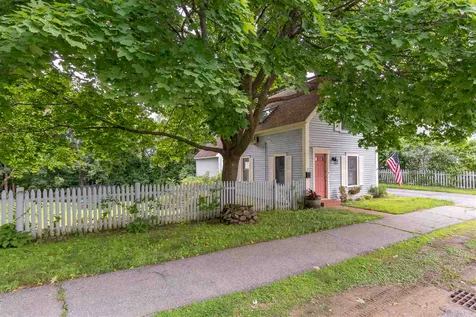 27 Belknap Street Laconia NH 03246