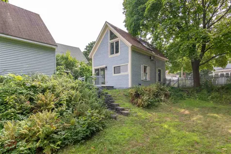 27 Belknap Street Laconia NH 03246