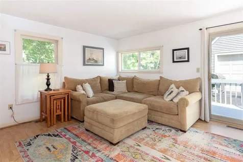 27 Belknap Street Laconia NH 03246