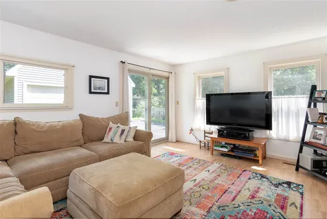27 Belknap Street Laconia NH 03246