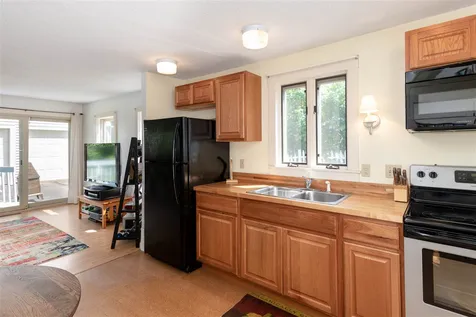 27 Belknap Street Laconia NH 03246