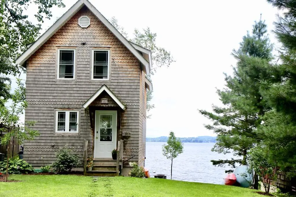 38 Lake Park Extension Derby VT 05829