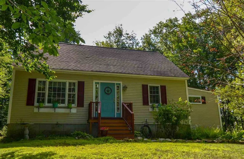 96 Castlerock Road Barrington NH 03825