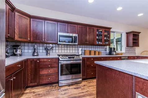 80 Cherry Lane Madbury NH 03823