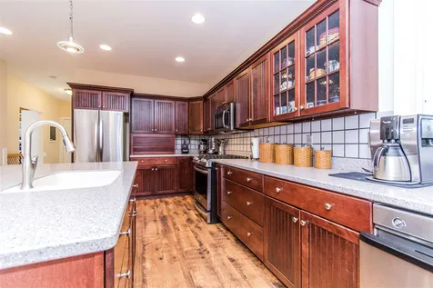 80 Cherry Lane Madbury NH 03823