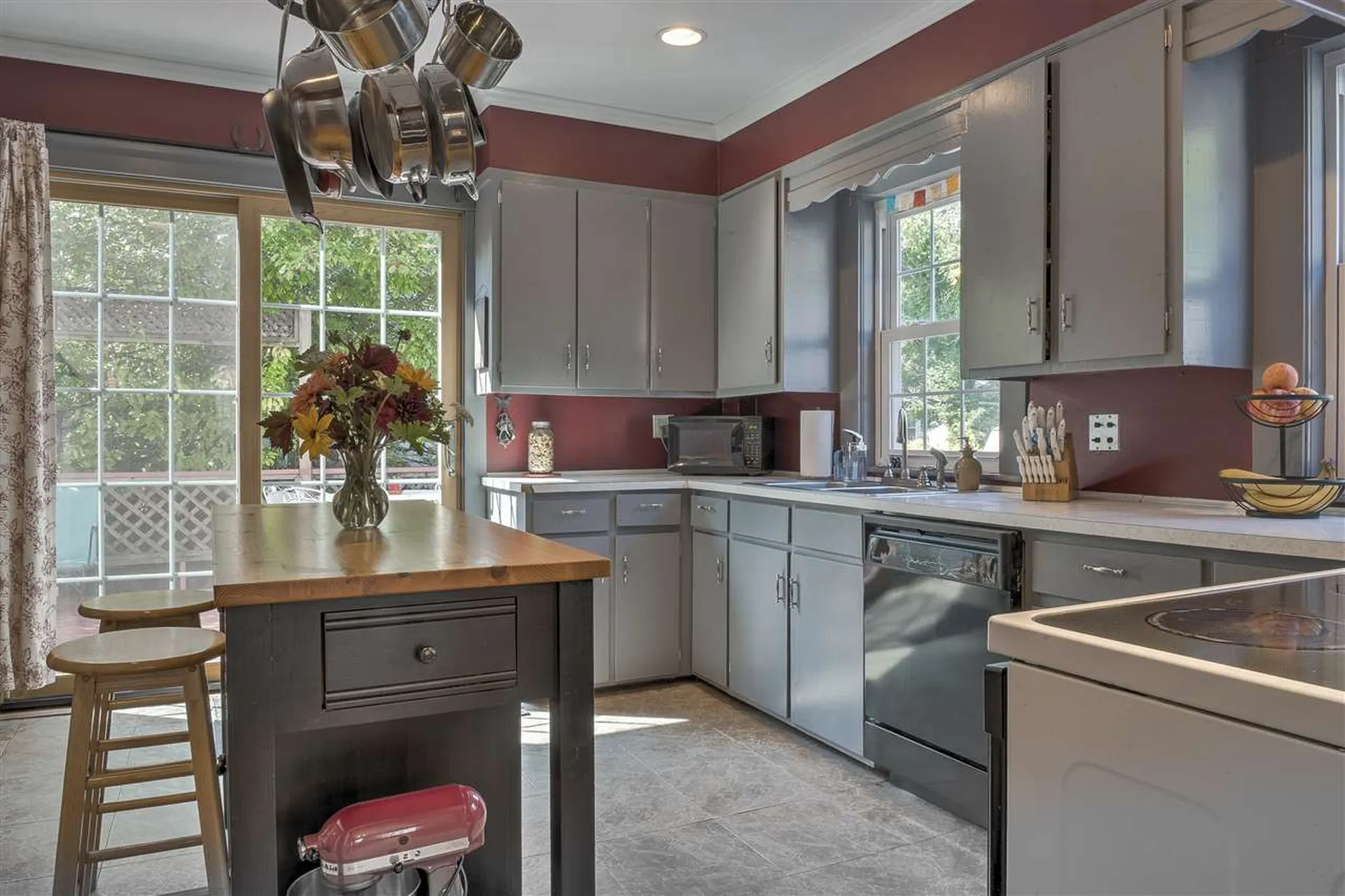 190 Elm Street Keene NH 03431