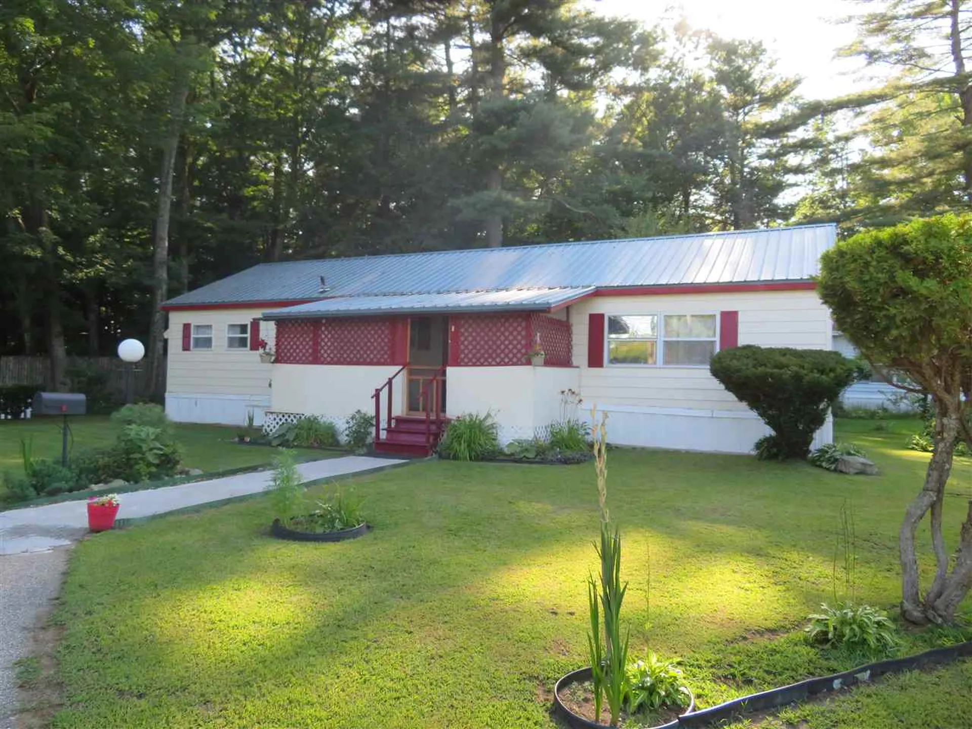 28 Ferncroft Drive Hinsdale NH 03451