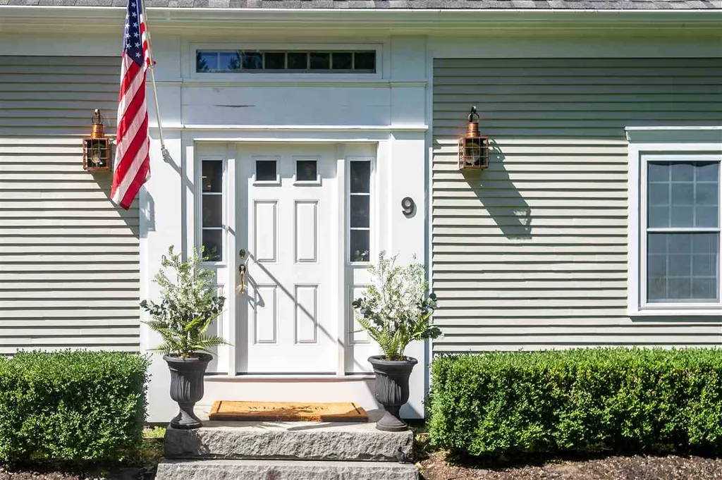 9 Fairchild Drive Durham NH 03824