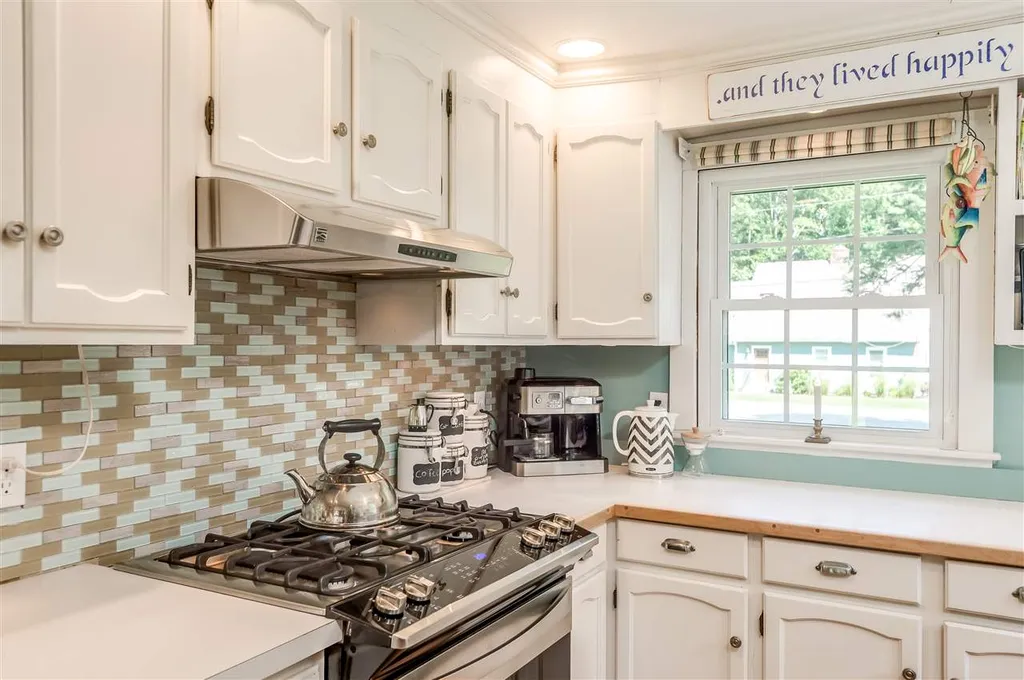 9 Fairchild Drive Durham NH 03824
