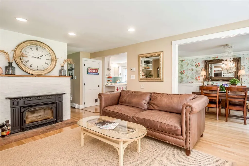 9 Fairchild Drive Durham NH 03824