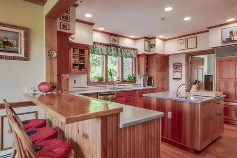 214 Woodland Trace New London NH 03257