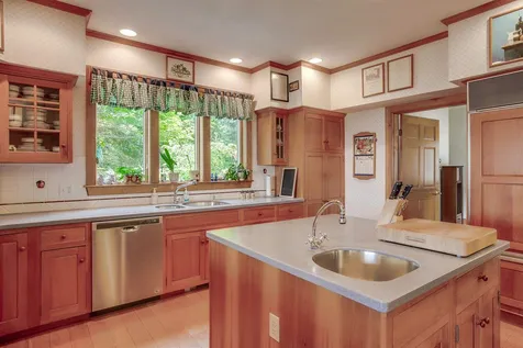 214 Woodland Trace New London NH 03257
