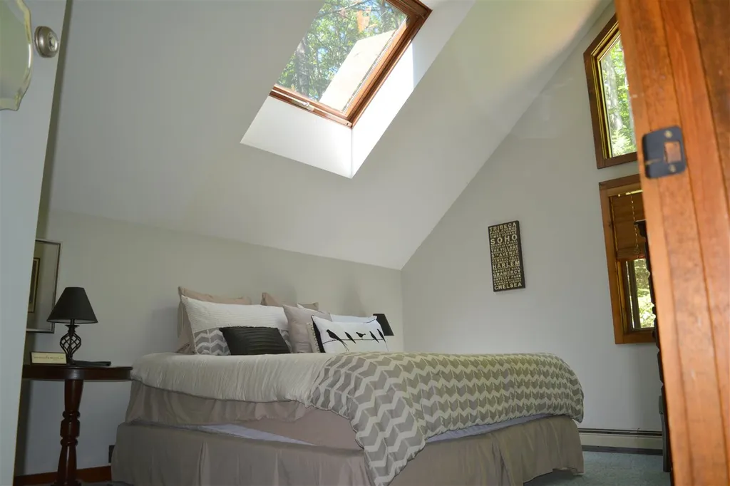 13 Anderson Pond Road Grantham NH 03753