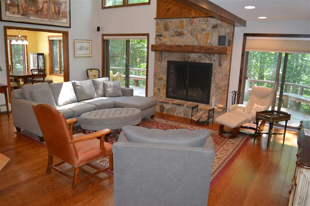 13 Anderson Pond Road Grantham NH 03753