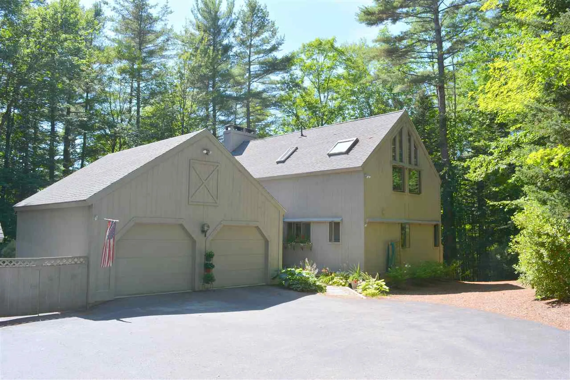 13 Anderson Pond Road Grantham NH 03753