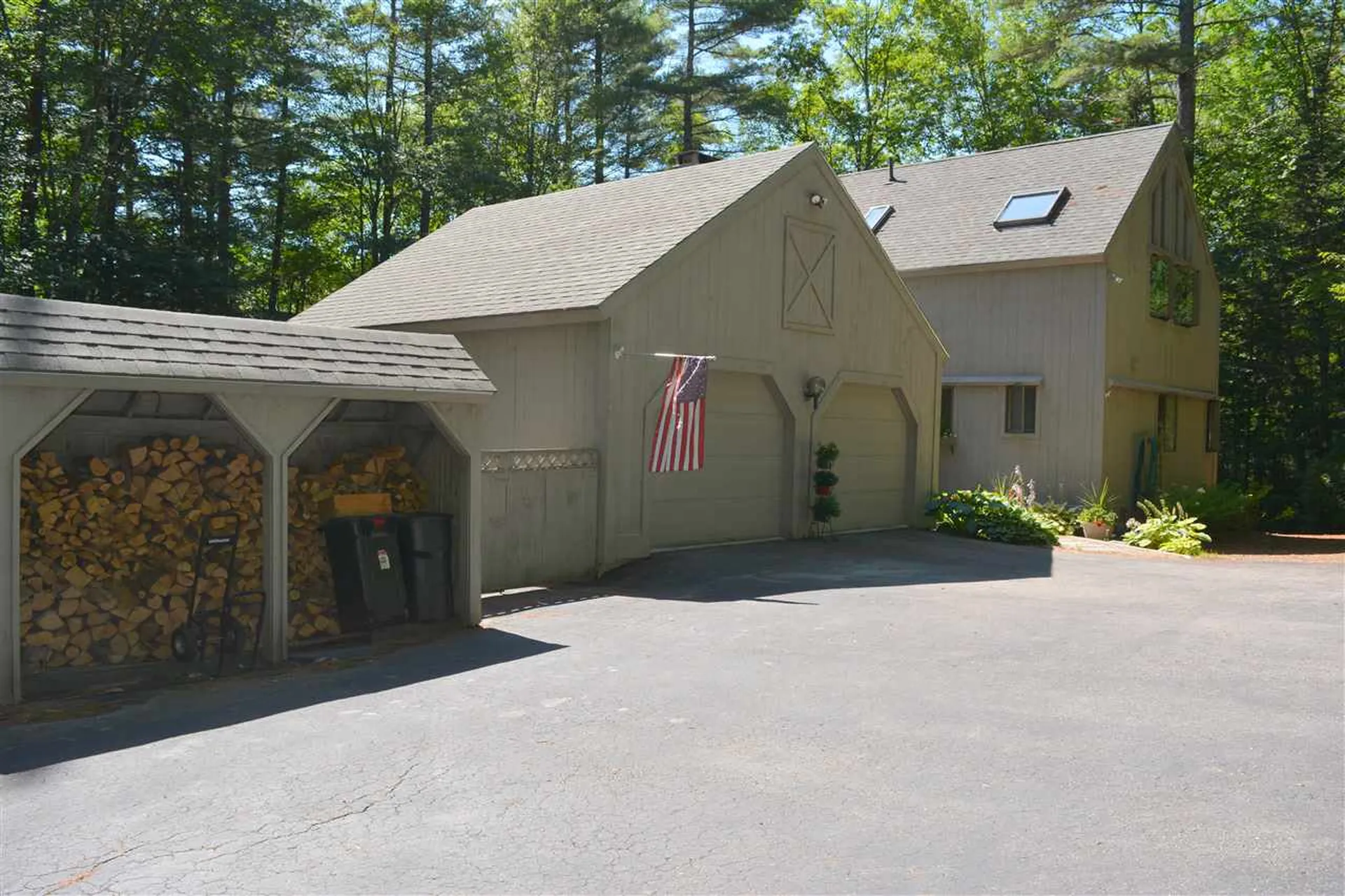 13 Anderson Pond Road Grantham NH 03753