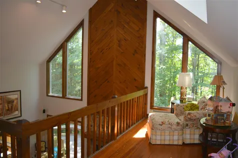 13 Anderson Pond Road Grantham NH 03753