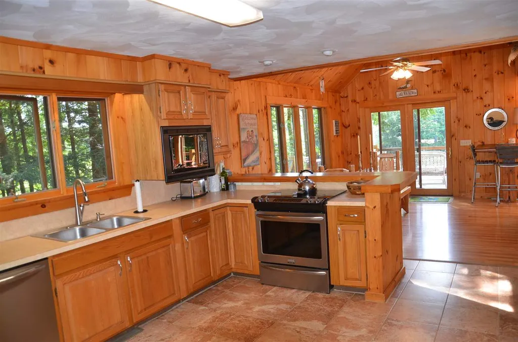 22 Sawmill Shores Road Meredith NH 03253