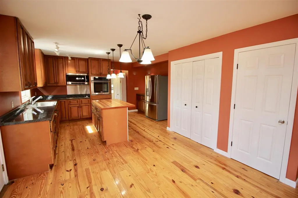 186 Eastry Court Charlotte VT 05445