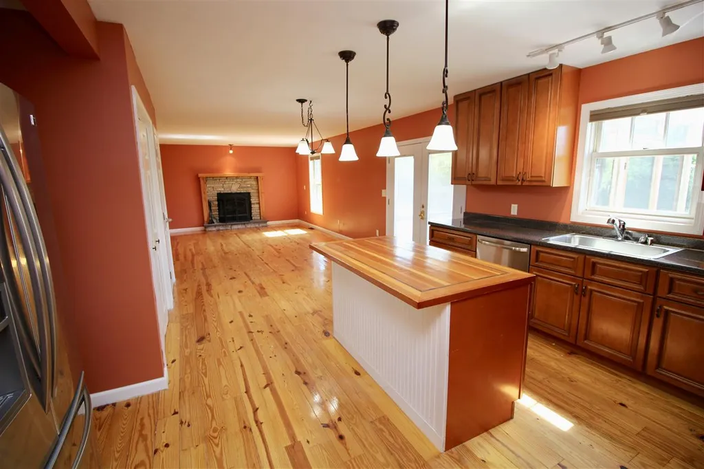 186 Eastry Court Charlotte VT 05445