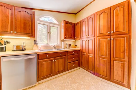 1040 West Side Road Conway NH 03860