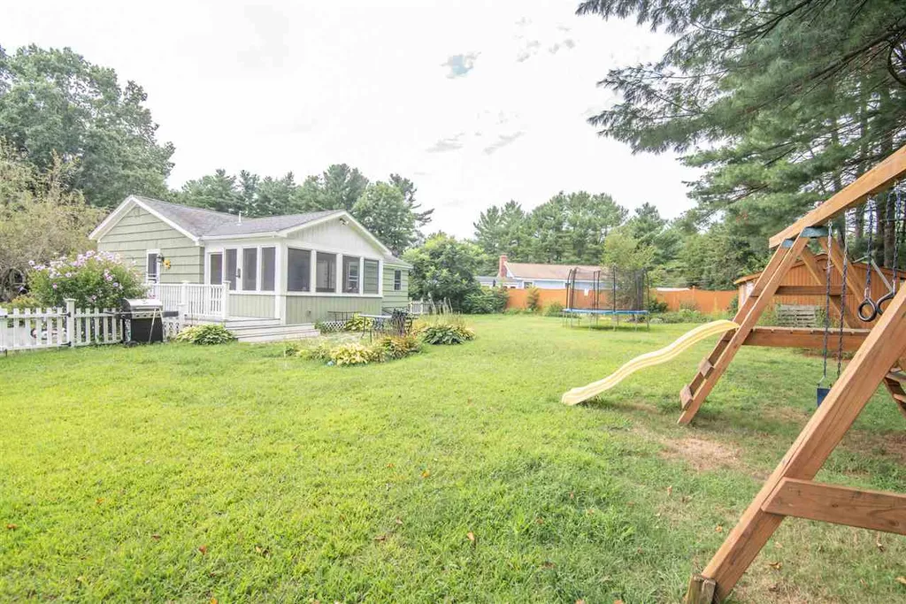 6 Chisholm Road Kingston NH 03848