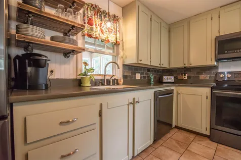 6 Chisholm Road Kingston NH 03848