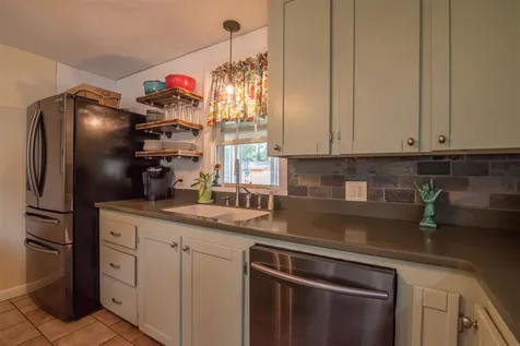 6 Chisholm Road Kingston NH 03848