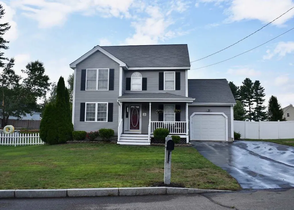 29 Ridgewood Street Manchester NH 03103