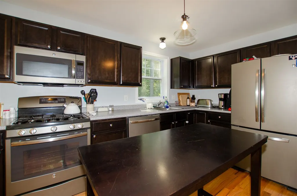 20 Rangeway Drive Rochester NH 03868